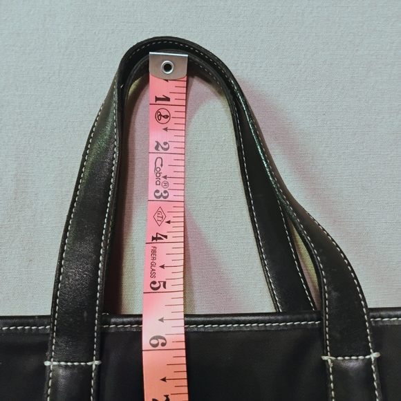 COACH SMALL BLACK LEATHER AND NYLON BAG - Picture 5 of 8